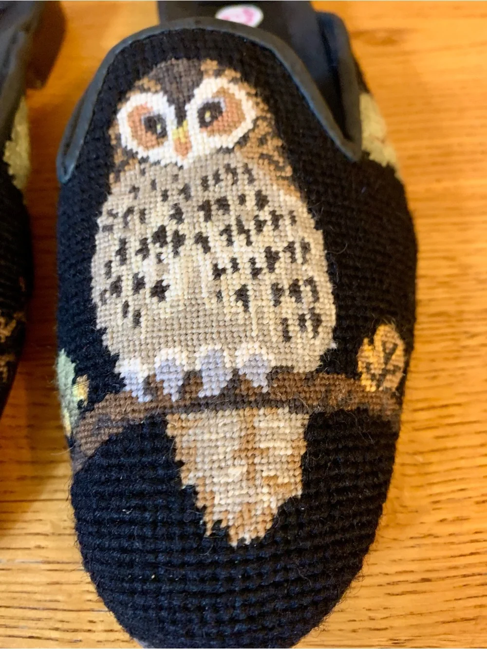 By Page Women’s Owl Needlepoint Loafer Shoes Size 9